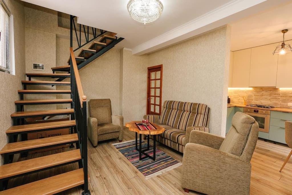 Daire Cozy House